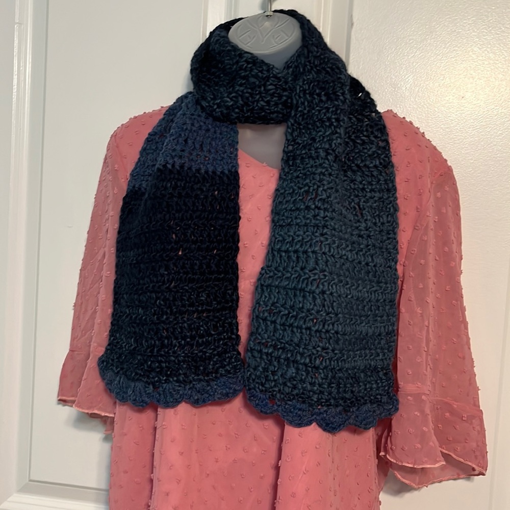 2 for $25 🧡🆕 Hand-crocheted navy multi scarf with scalloped edge